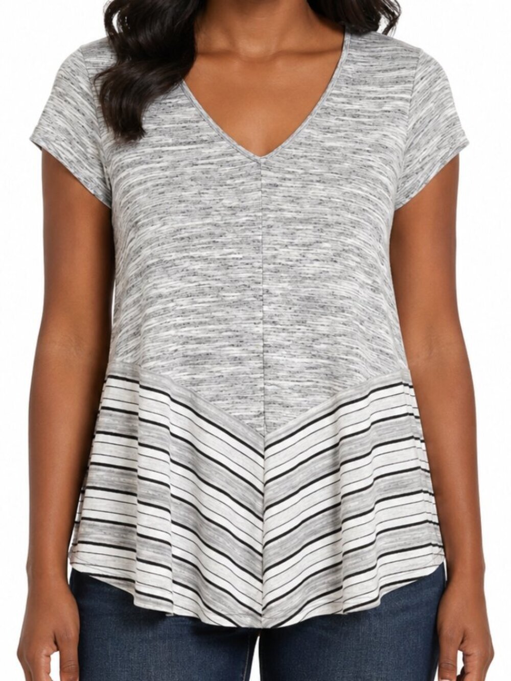 Puella Anthropologie Gray Tan Chevron Striped Short Sleeve V-Neck Top